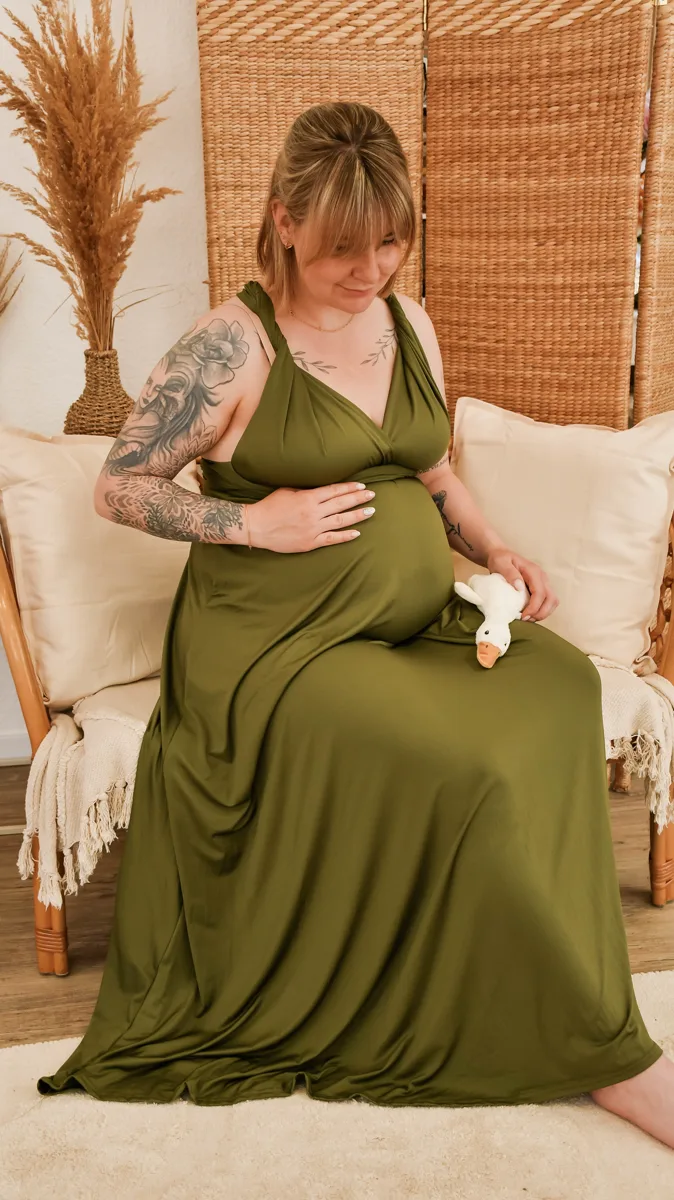 Schwangerschafts-Shooting im grünen Kleid Atelier Nordhausen